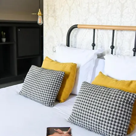 호텔 Le General D'elbee & - Teritoria 4*