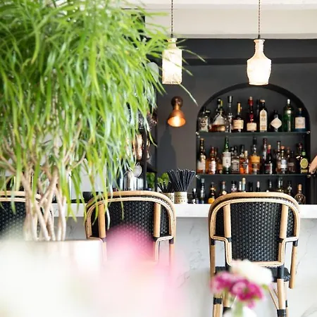 Le General D'elbee & - Teritoria מלון